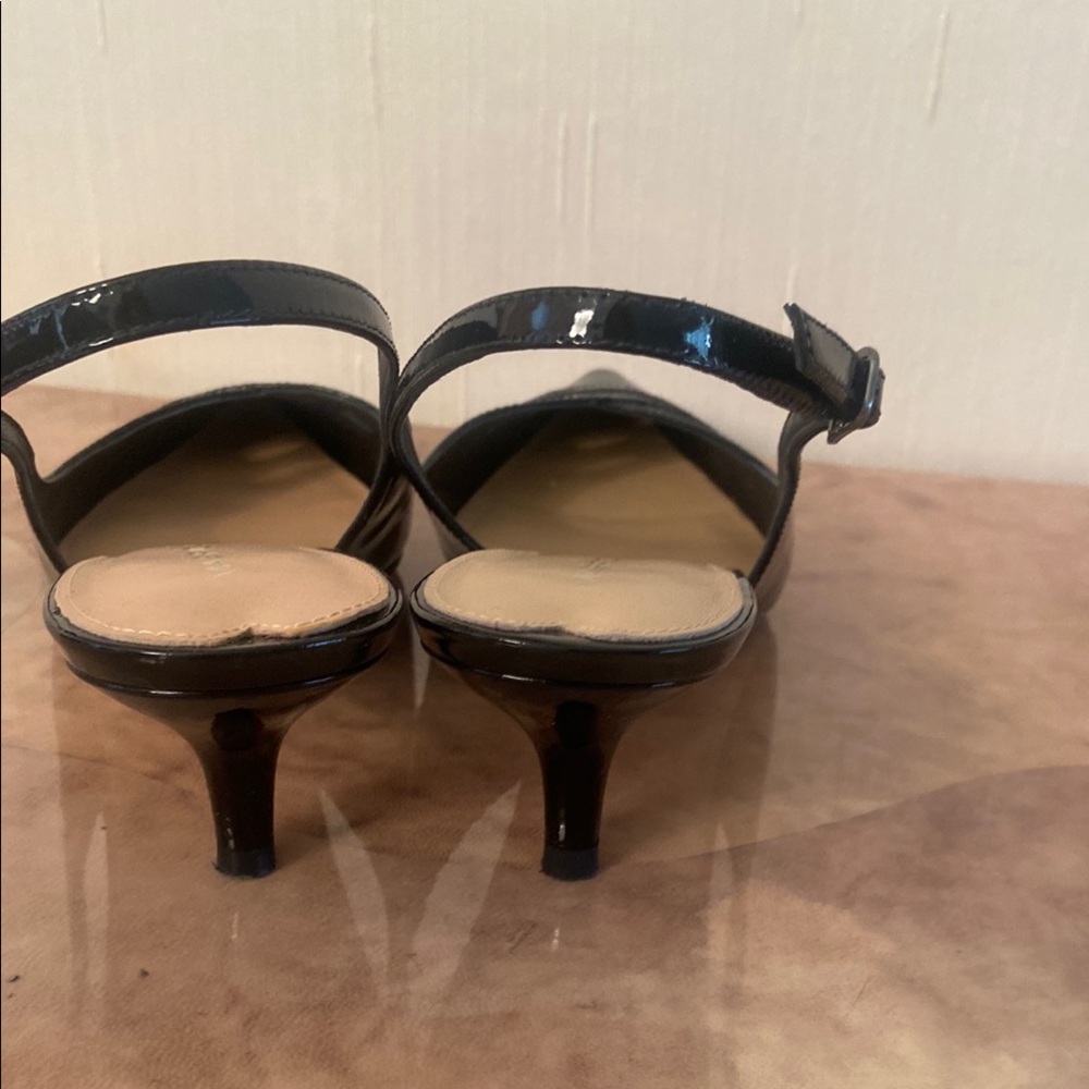 Via Spiga Black Patent Leather Slingback Heels - Picture 4 of 7